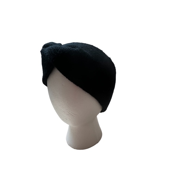 Lululemon belt bag NWT Black 2L and wool twist ear warmer - Picture 3 of 5